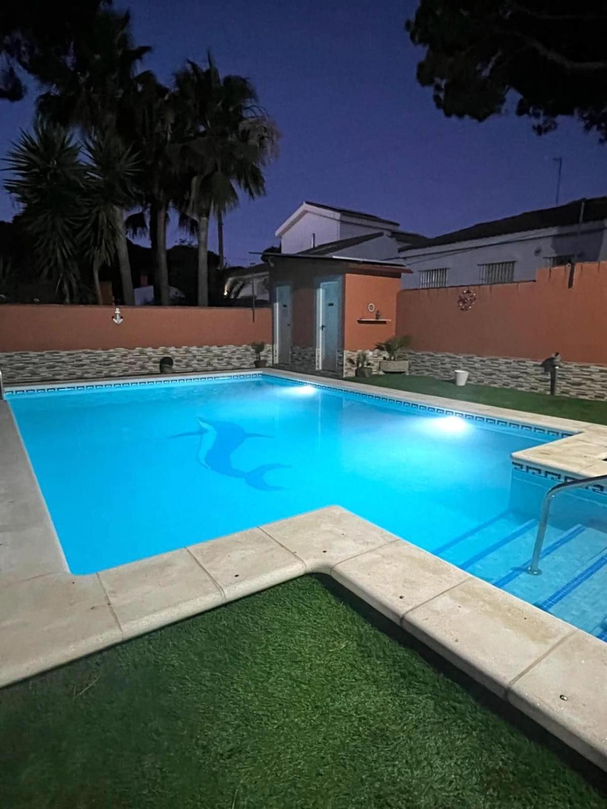 Chalet Los Pinos Con Piscina Privada Novo Sancti Petri Zewnętrze zdjęcie